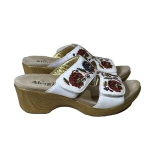Alegria Linn White Floral Embroidered Clog Sandal Women's 9, 39 Boho Hippie 70s